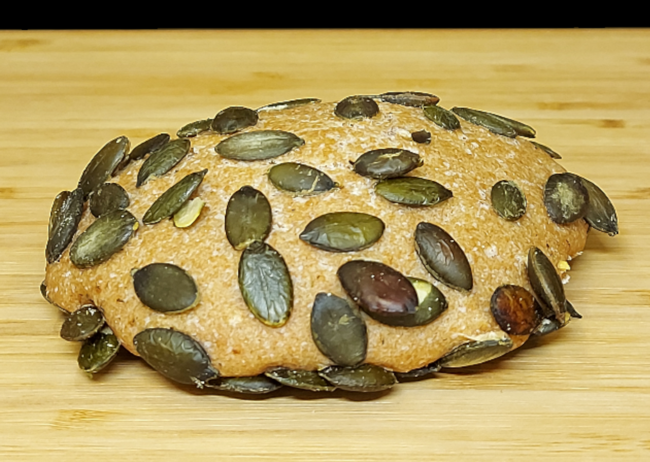 Dinkelvollmehlbrötchen mit Kürbiskernen